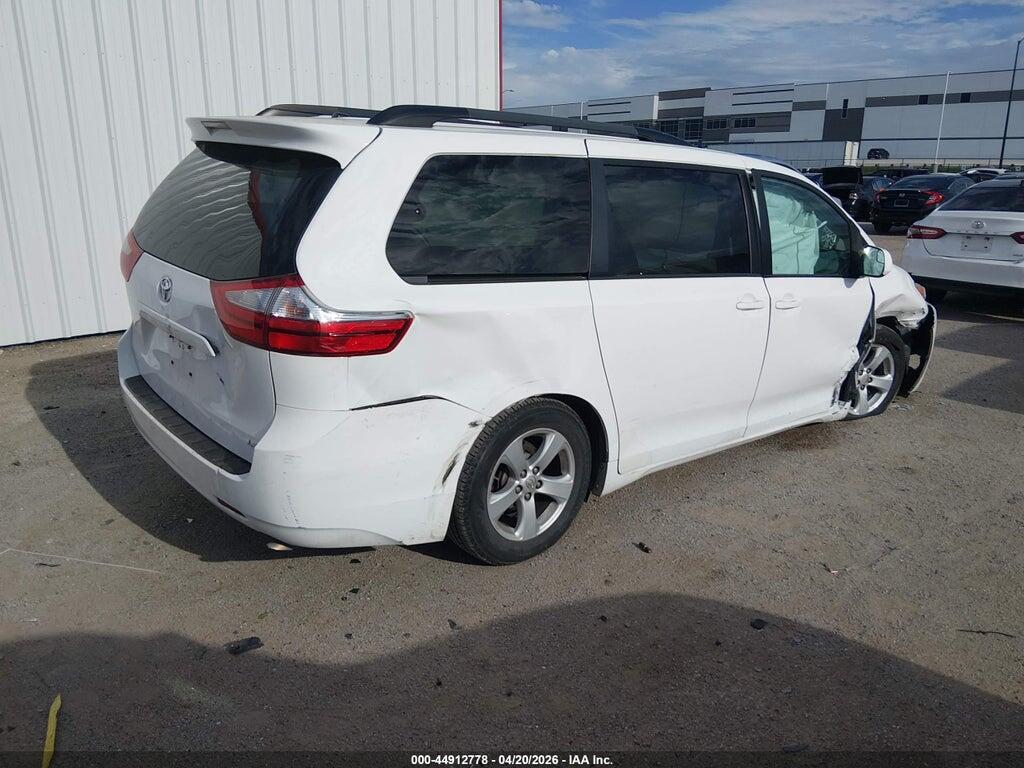 5TDKK3DC8FS577924 2015 TOYOTA SIENNA photo no. 4