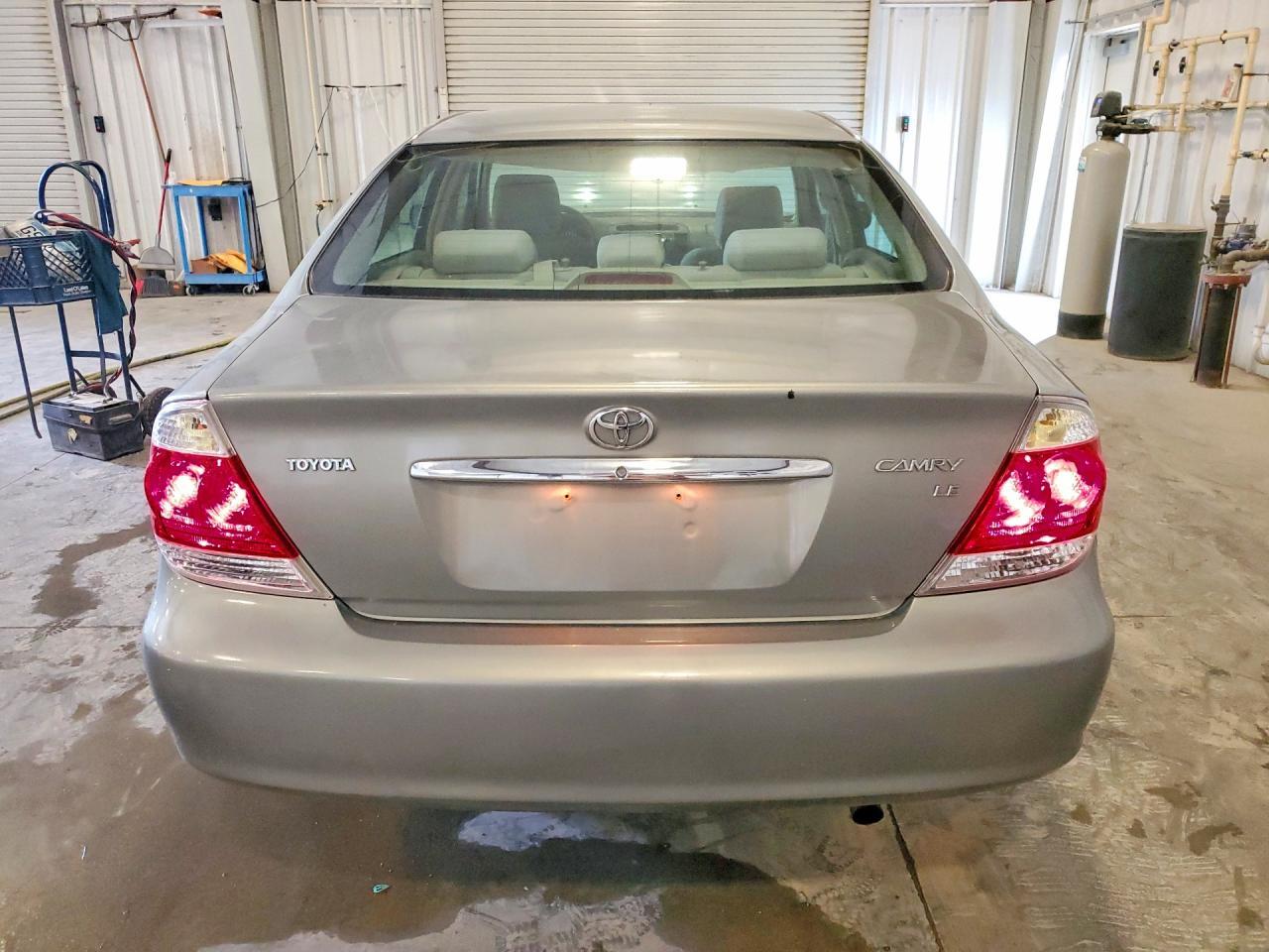 2005 TOYOTA CAMRY LE — Фото 6 из 12