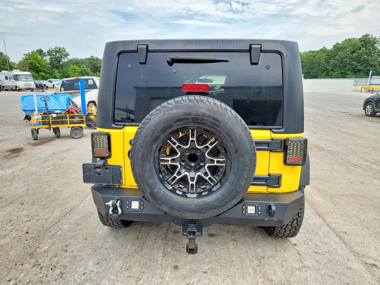 2011 JEEP WRANGLER UNLIMITED SPORT — Фото 6 из 13