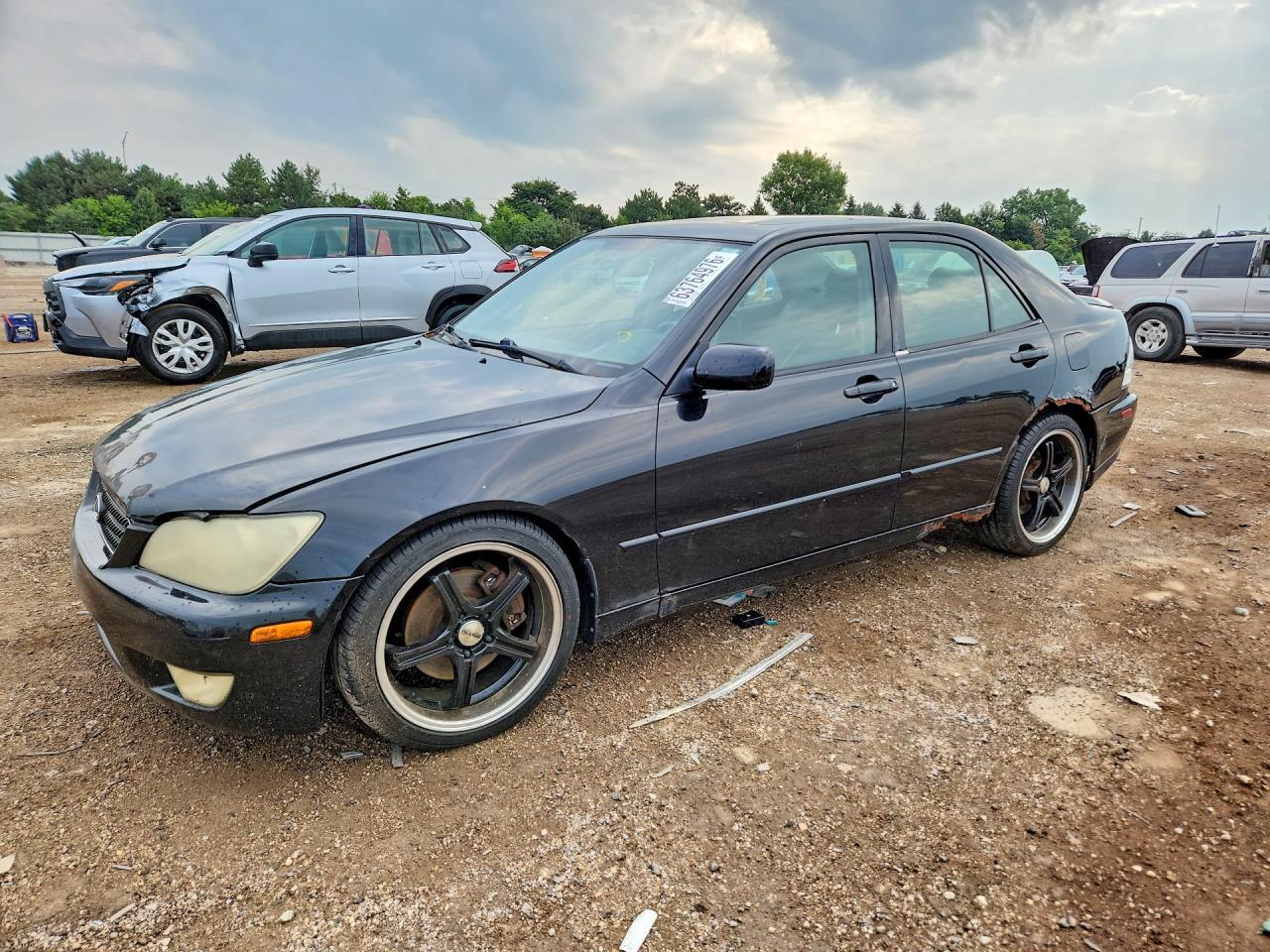 2003 LEXUS IS 300 JTHBD192930068419
