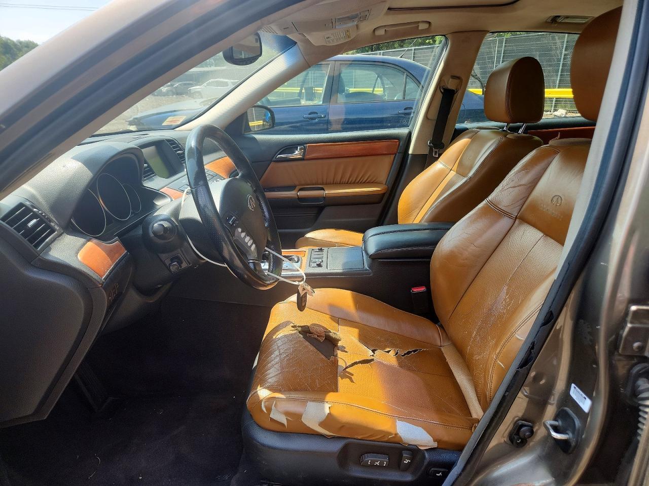 2006 INFINITI M35 BASE — Фото 7 из 12