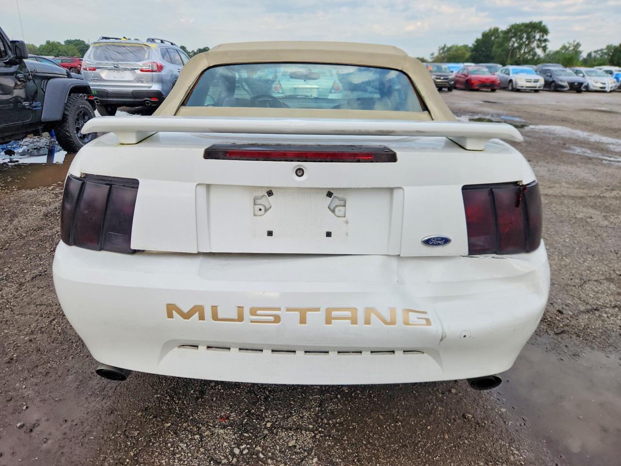 2001 FORD MUSTANG — Фото 6 из 12