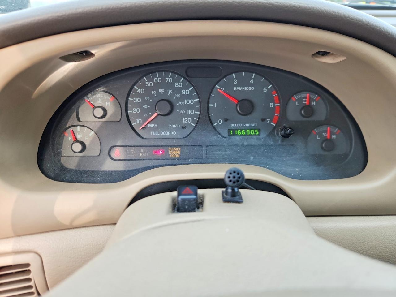 2001 FORD MUSTANG — Фото 9 из 12
