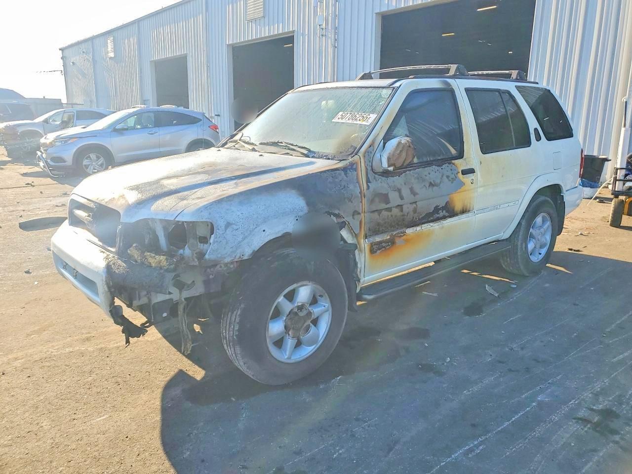 2001 NISSAN PATHFINDER JN8DR09X61W579957