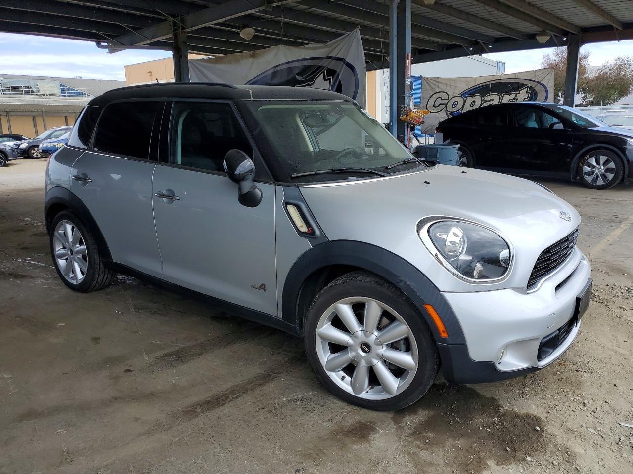 2012 MINI COOPER S COUNTRYMAN — Фото 4 из 12