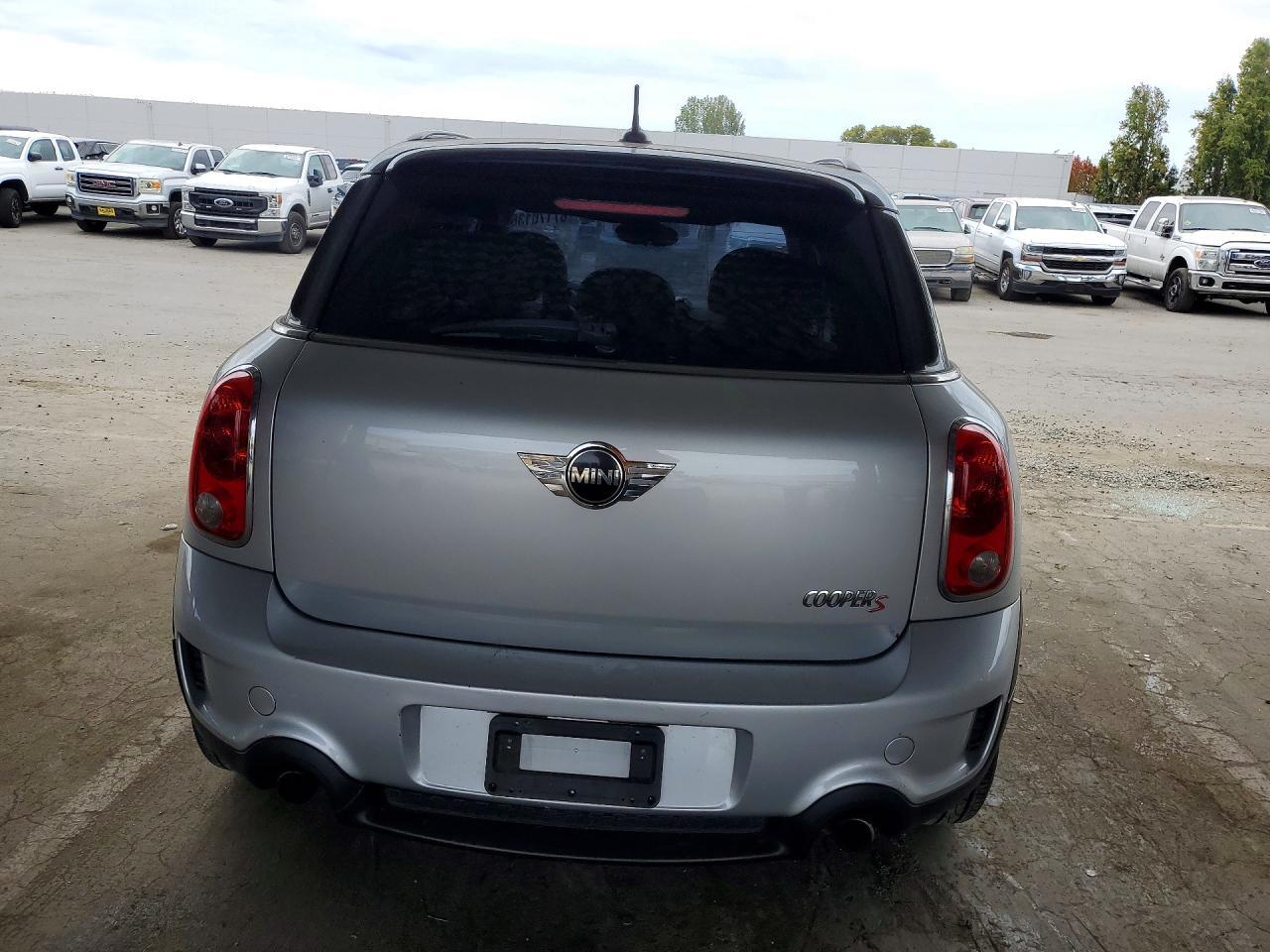 2012 MINI COOPER S COUNTRYMAN — Фото 6 из 12