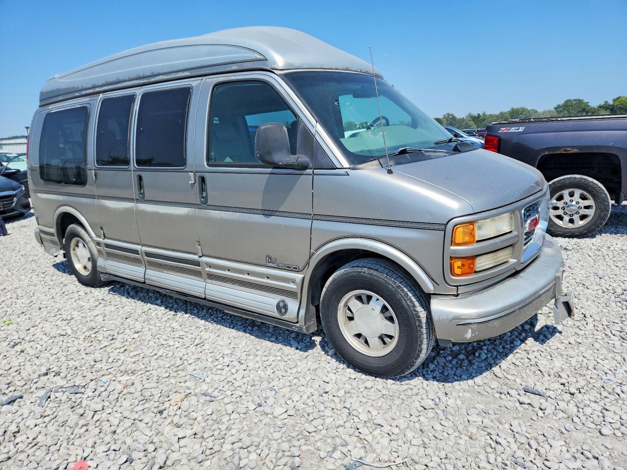 1998 GMC SAVANA RV G1500 — Фото 4 из 13