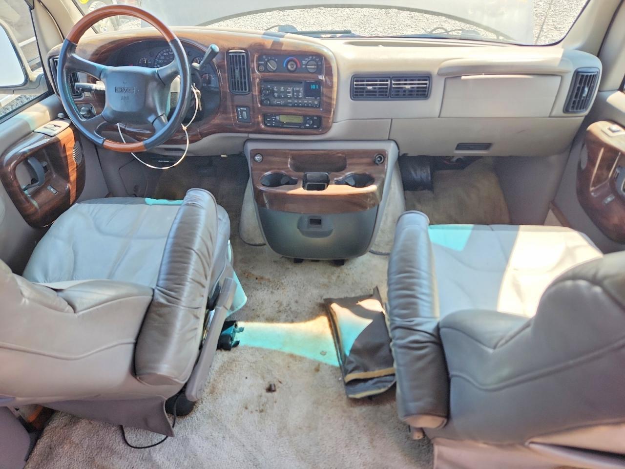 1998 GMC SAVANA RV G1500 — Фото 8 из 13