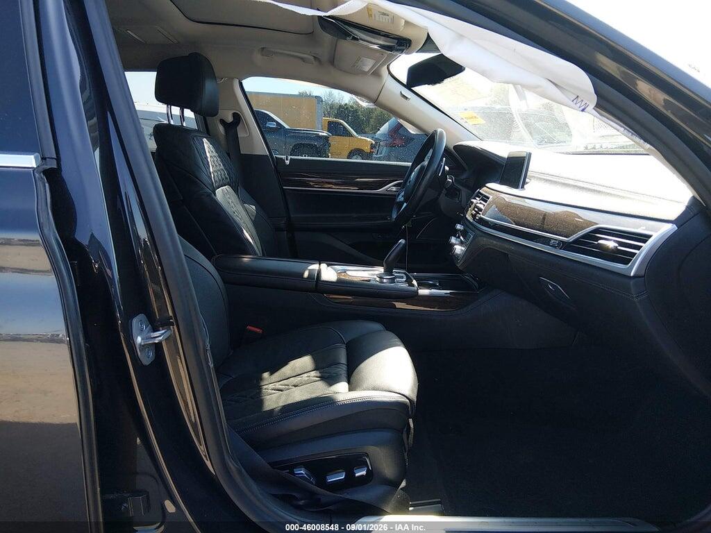 WBA7T2C0XNCH87963 2022 BMW 740 photo no. 5