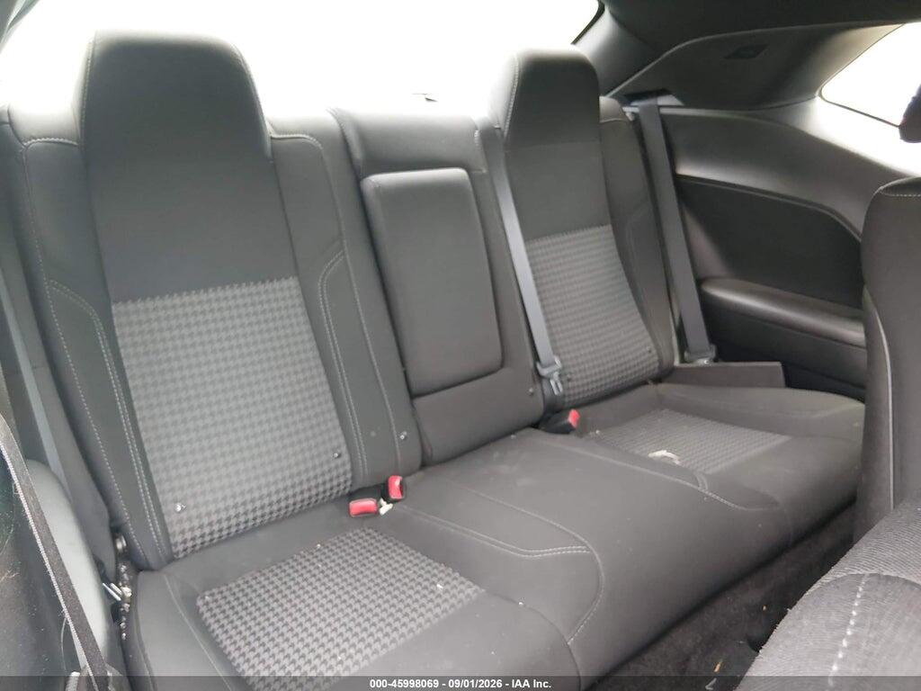 2C3CDZAG4JH310400 2018 DODGE CHALLENGER photo no. 8