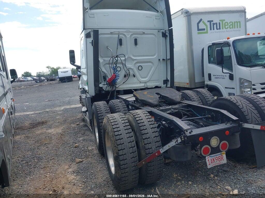 3AKJHHDV4MSMF2905 2021 FREIGHTLINER NEW CASCADIA 126 photo no. 3