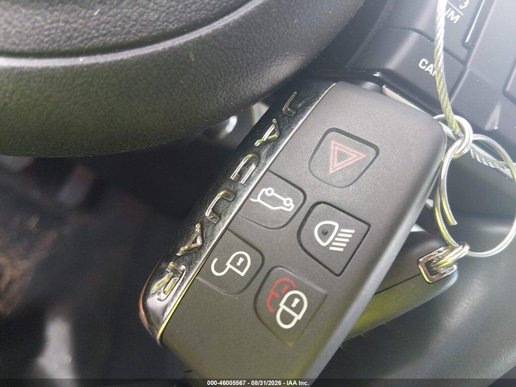 SADCK2BV6HA895676 2017 JAGUAR F-PACE photo no. 11