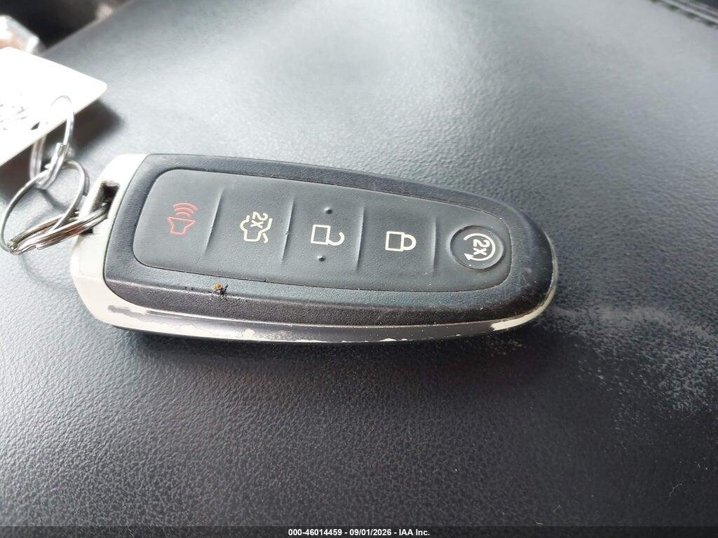 5LMJJ3JT1HEL01136 2017 LINCOLN NAVIGATOR L photo no. 11