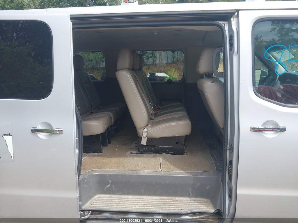 5BZAF0AA0HN853250 2017 NISSAN NV PASSENGER NV3500 HD photo no. 8
