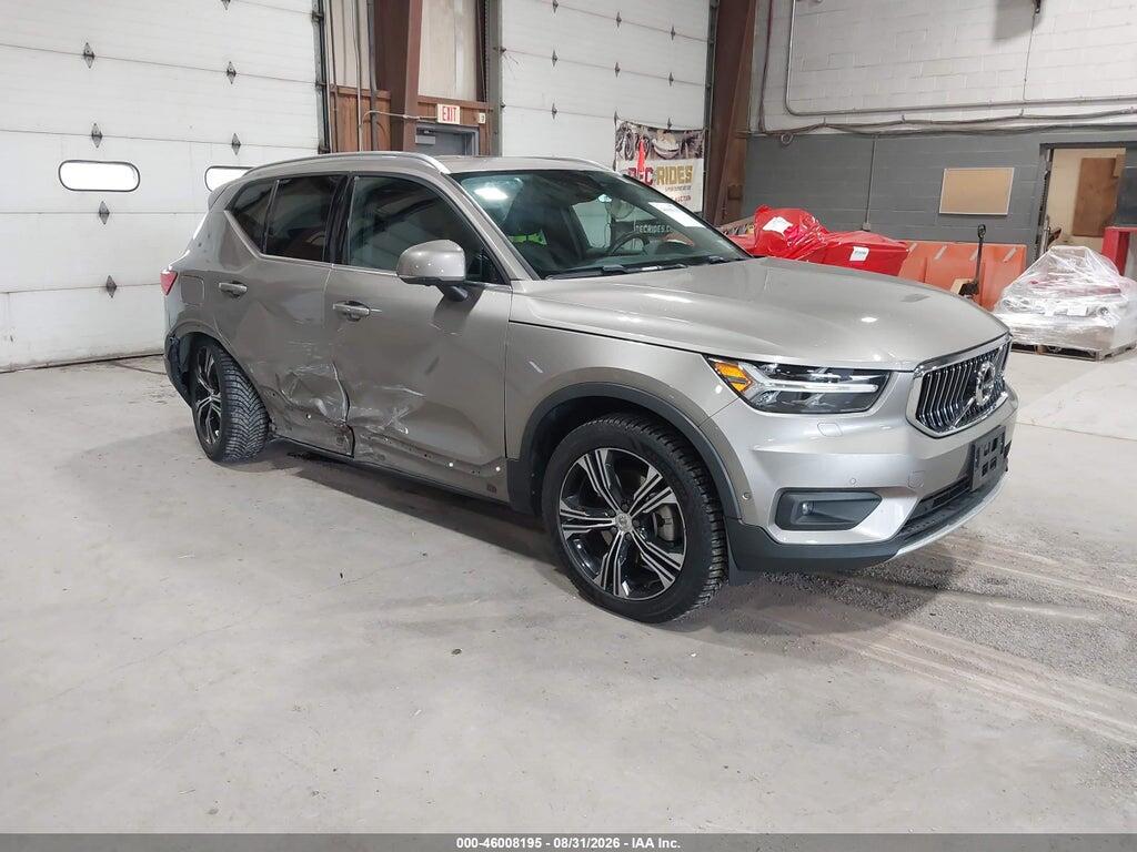 2021 VOLVO XC40 YV4162UL9M2460073
