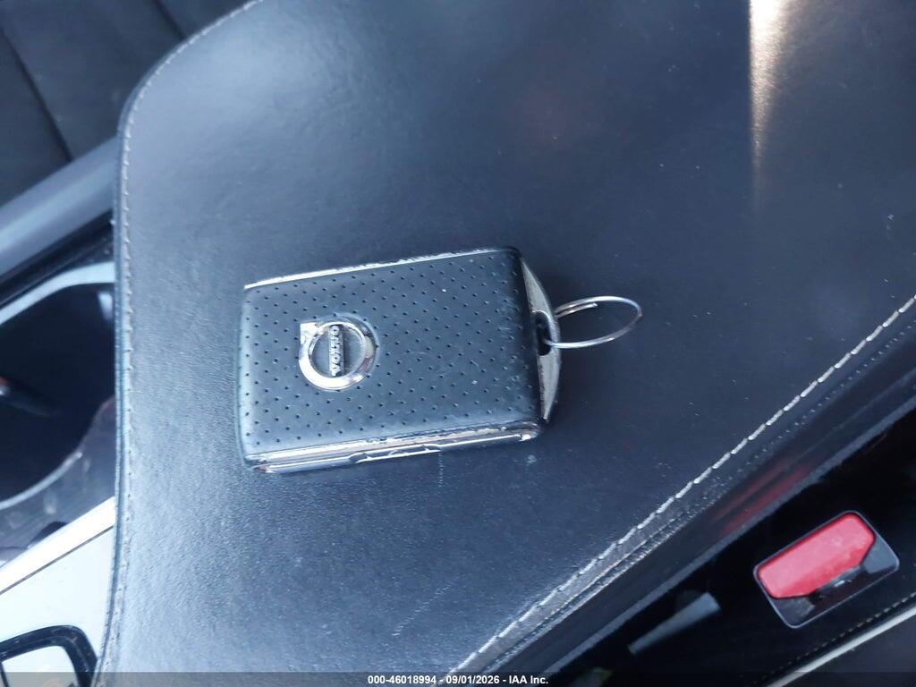 YV4102KM6H1147796 2017 VOLVO XC90 photo no. 11