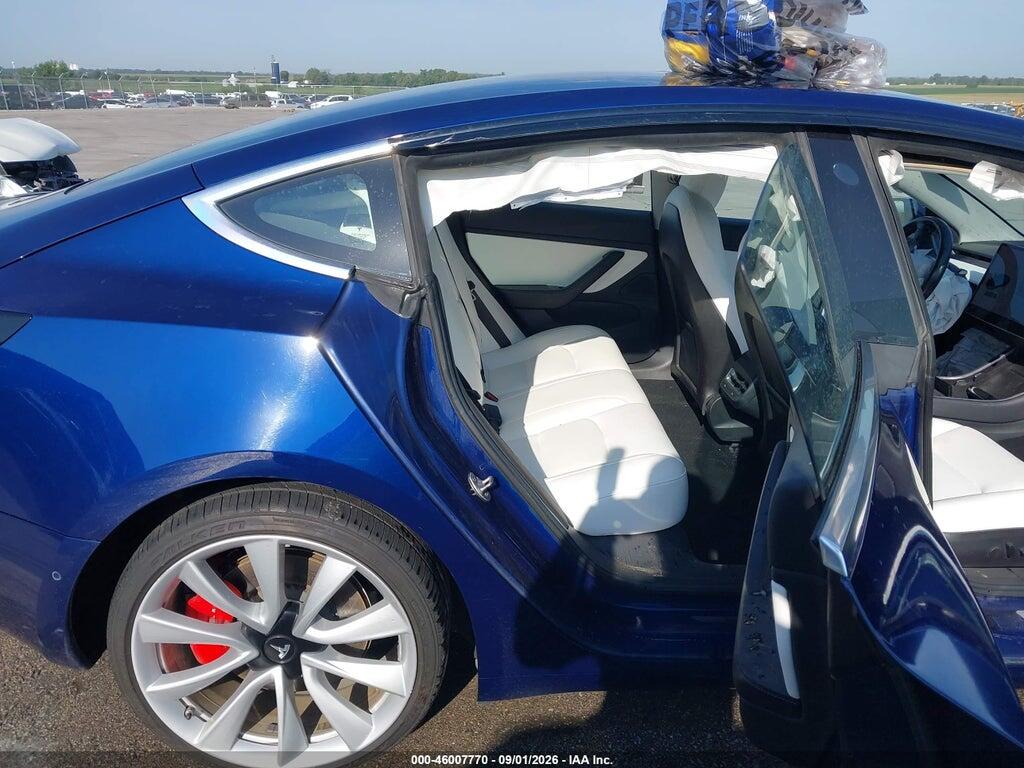 5YJ3E1EB5JF080722 2018 TESLA MODEL 3 photo no. 8