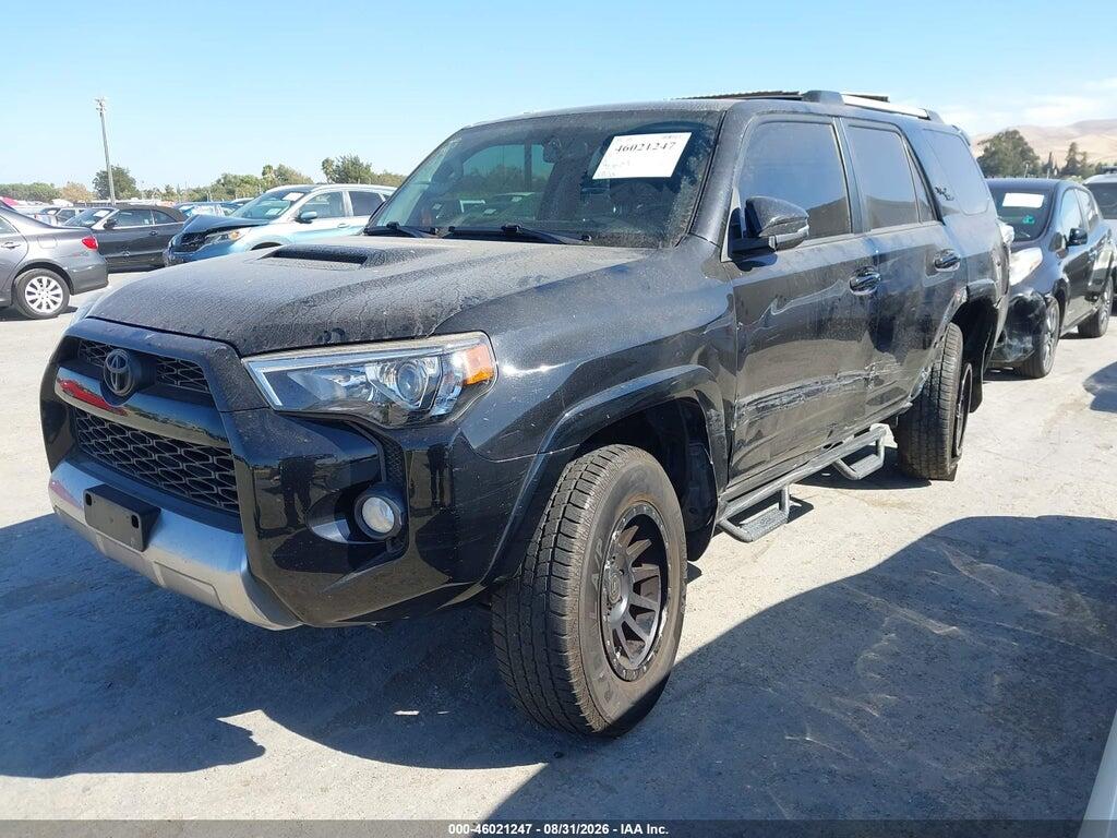 JTEBU5JR9J5548988 2018 TOYOTA 4RUNNER photo no. 2
