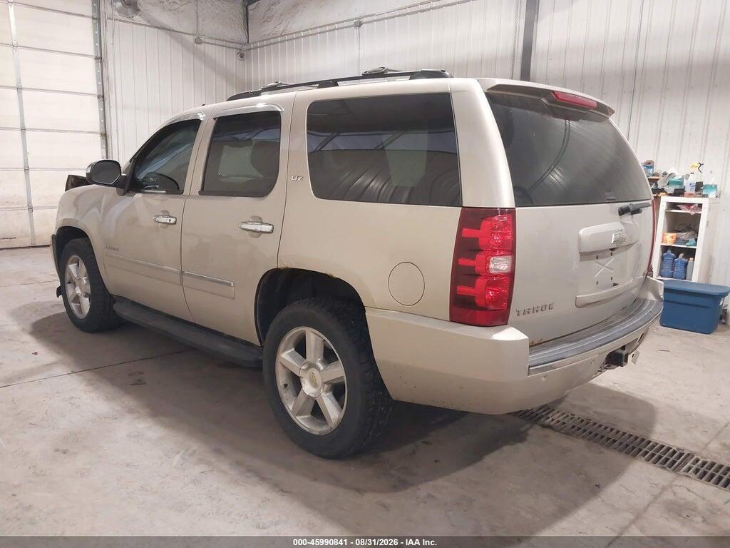 1GNSKCE01BR172430 2011 CHEVROLET TAHOE photo no. 3