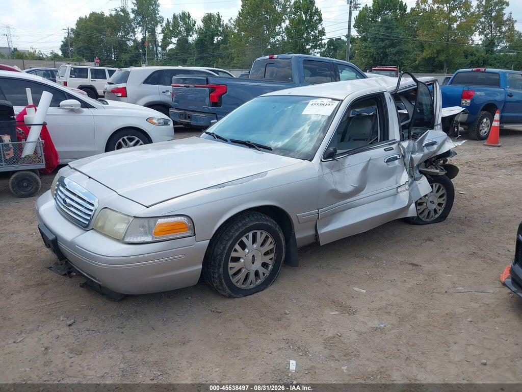 2FAFP74W23X223844 2003 FORD CROWN VICTORIA photo no. 2