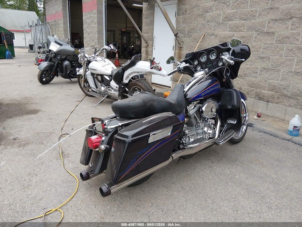 1HD1PJE144Y952853 2004 HARLEY-DAVIDSON FLHTCSE photo no. 4
