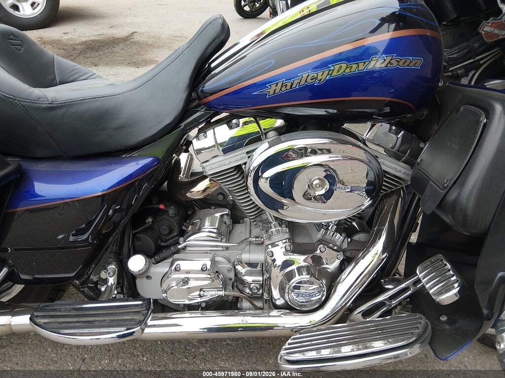 1HD1PJE144Y952853 2004 HARLEY-DAVIDSON FLHTCSE photo no. 8