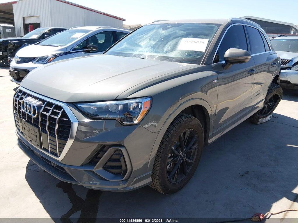 WA1DECF33N1072358 2022 AUDI Q3 photo no. 2