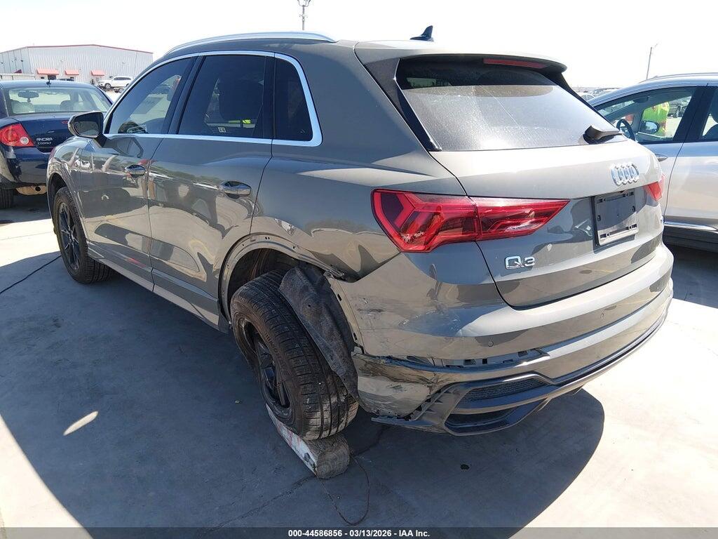 WA1DECF33N1072358 2022 AUDI Q3 photo no. 3