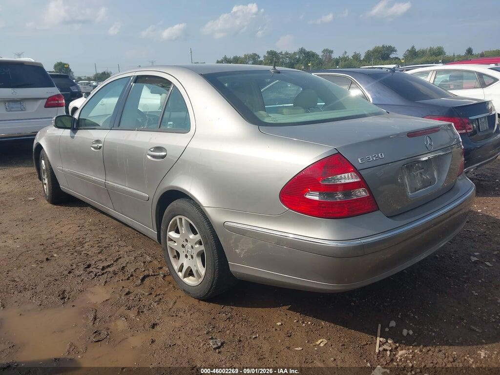 WDBUF82J74X113444 2004 MERCEDES-BENZ E 320 photo no. 3