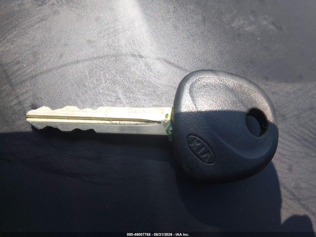 KNDJT2A13B7733569 2011 KIA SOUL photo no. 11