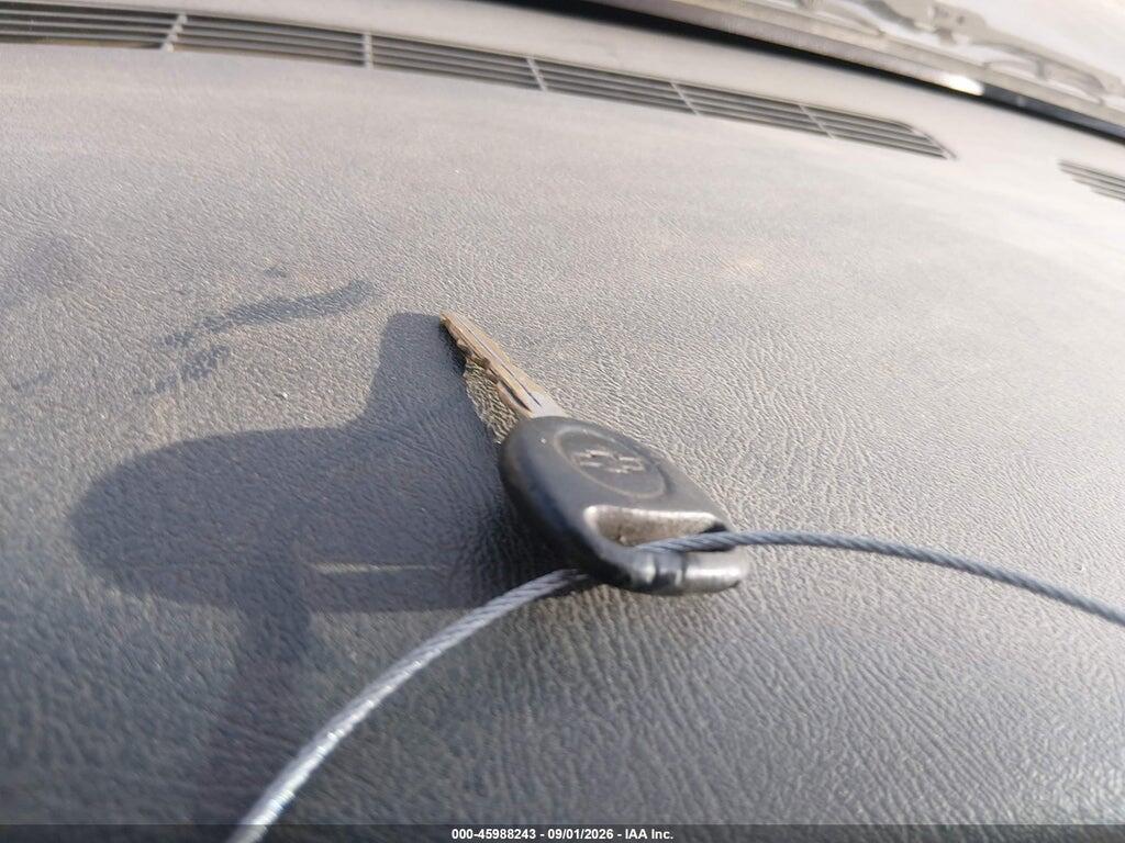 2GCEC19V121256866 2002 CHEVROLET SILVERADO 1500 photo no. 11