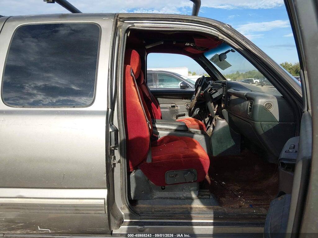 2GCEC19V121256866 2002 CHEVROLET SILVERADO 1500 photo no. 5