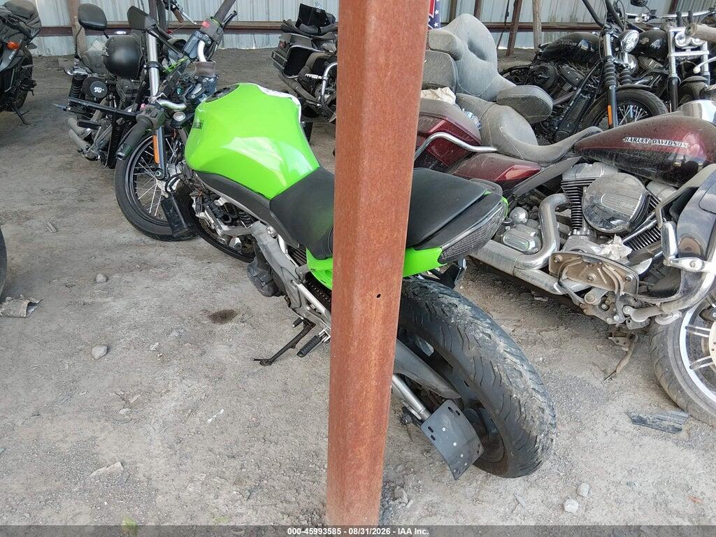 JKAEXEC149DA38353 2009 KAWASAKI EX650 photo no. 3