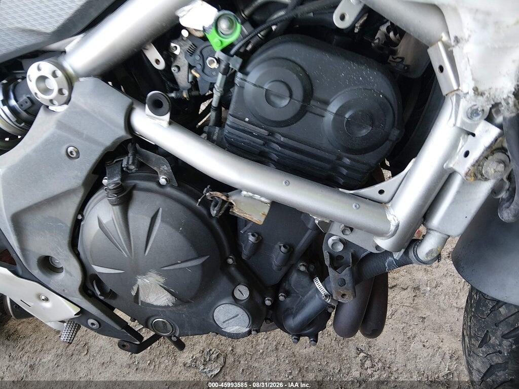 JKAEXEC149DA38353 2009 KAWASAKI EX650 photo no. 8