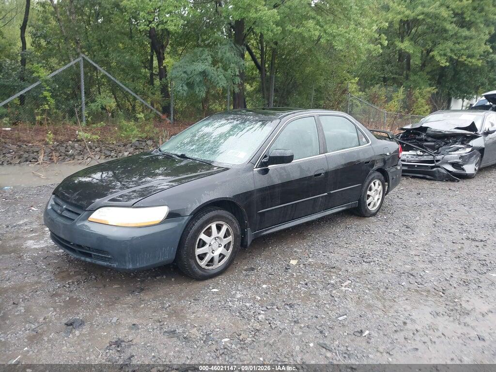 1HGCG668X2A018562 2002 HONDA ACCORD photo no. 2