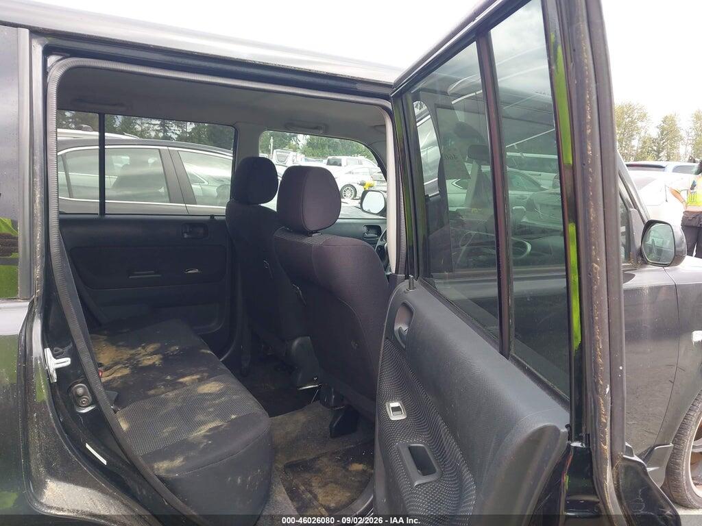 JTLKT334X50174783 2005 SCION XB photo no. 8