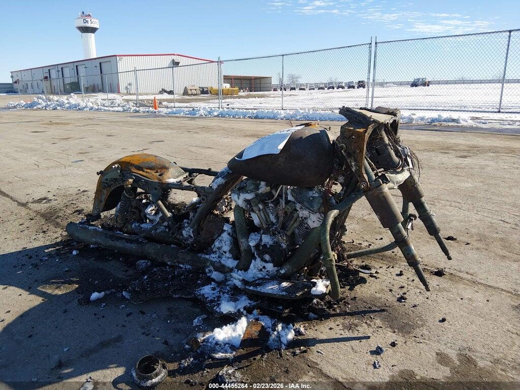 1HD1KBC12JB615586 2018 HARLEY-DAVIDSON FLHX photo no. 1