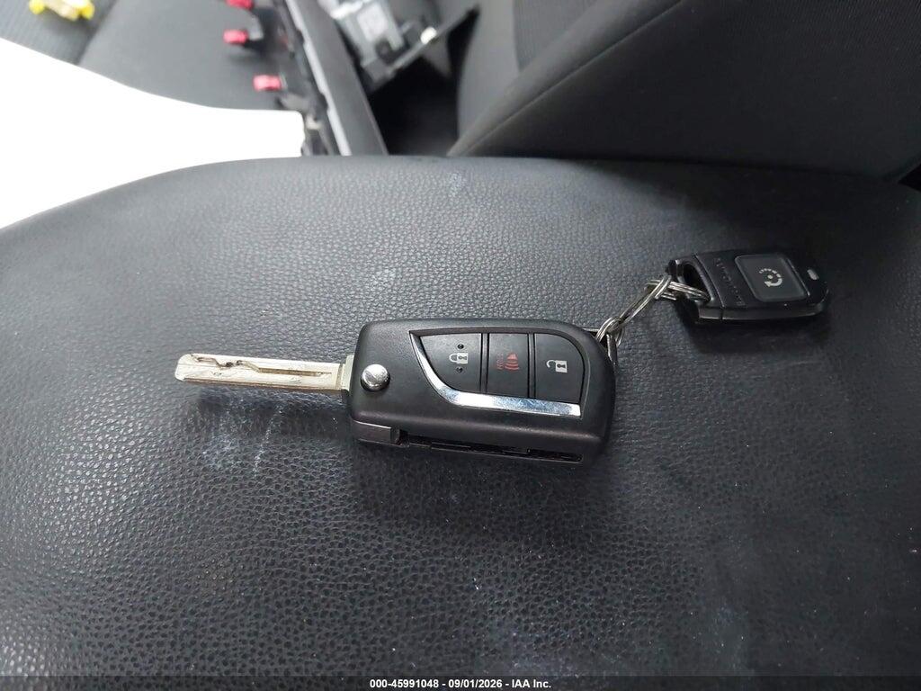 2T3G1RFVXSC497500 2025 TOYOTA RAV4 photo no. 11