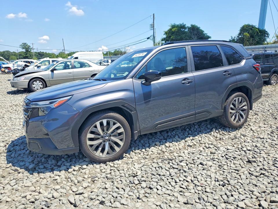 2025 SUBARU FORESTER JF2SLDTCXSH490188