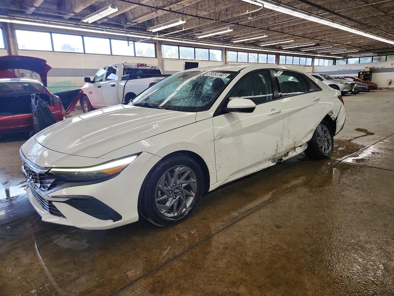 2024 HYUNDAI ELANTRA KMHLM4DG6RU664725