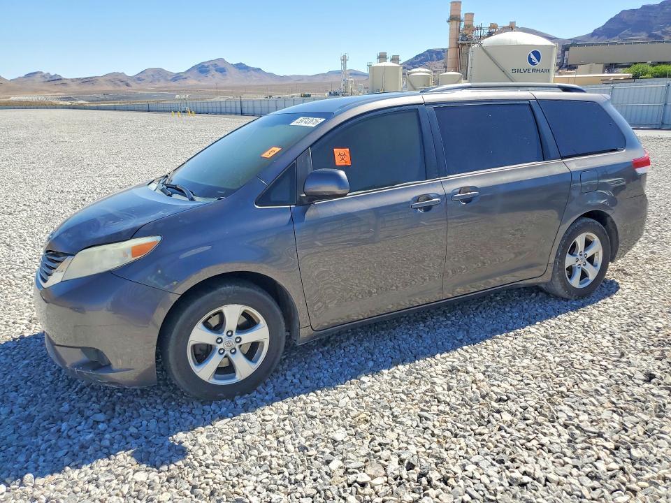 2011 TOYOTA SIENNA 5TDKK3DC5BS087743
