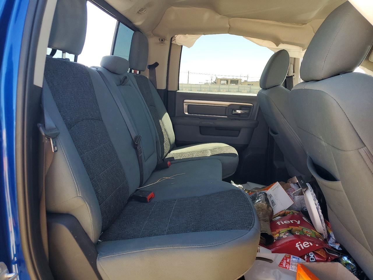 1C6RR7LT2KS506049 2019 RAM 1500 CLASSIC photo no. 10