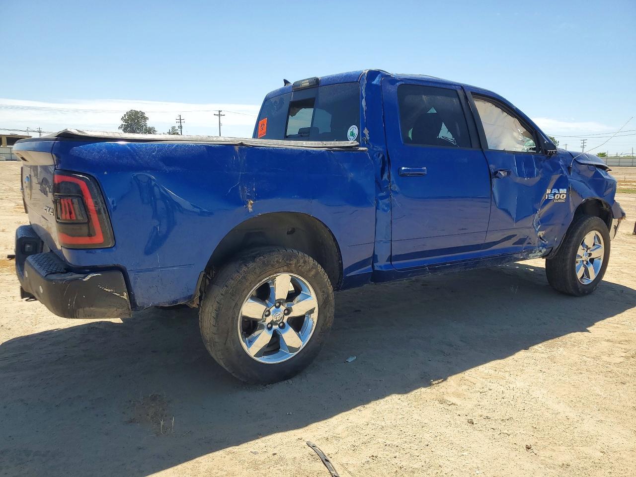 1C6RR7LT2KS506049 2019 RAM 1500 CLASSIC photo no. 3