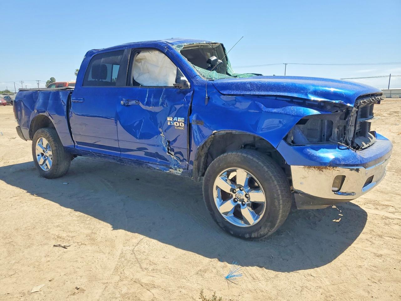 1C6RR7LT2KS506049 2019 RAM 1500 CLASSIC photo no. 4
