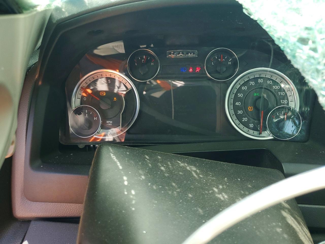 1C6RR7LT2KS506049 2019 RAM 1500 CLASSIC photo no. 9
