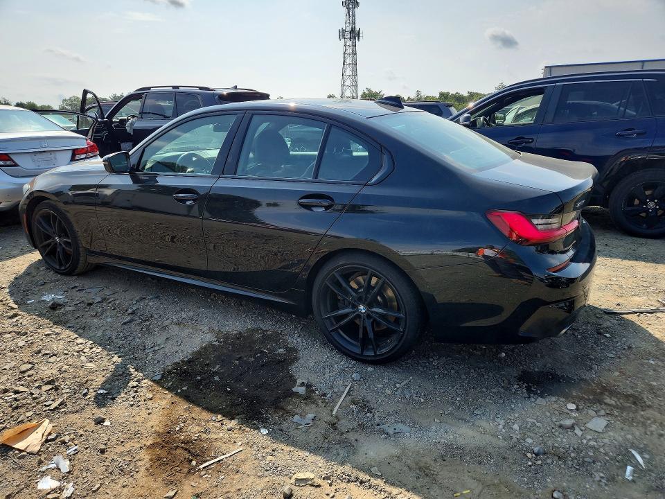 3MW5R7J02M8B90640 2021 BMW 330XI photo no. 2