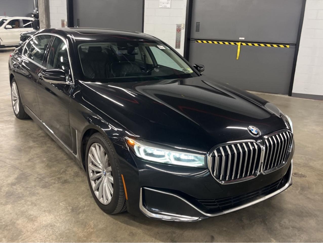2022 BMW 740 WBA7T2C00NCH24385