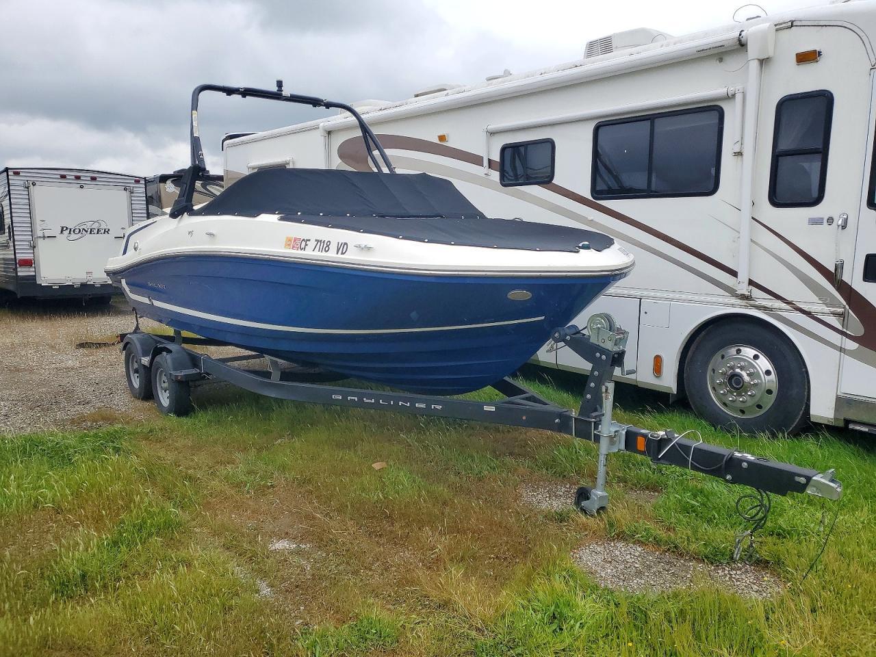 2018 BAYLINER VR5 BR W/TRAILER BLBX2921L718