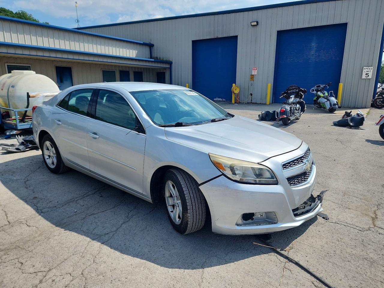 2013 CHEVROLET MALIBU LS — Фото 4 из 13
