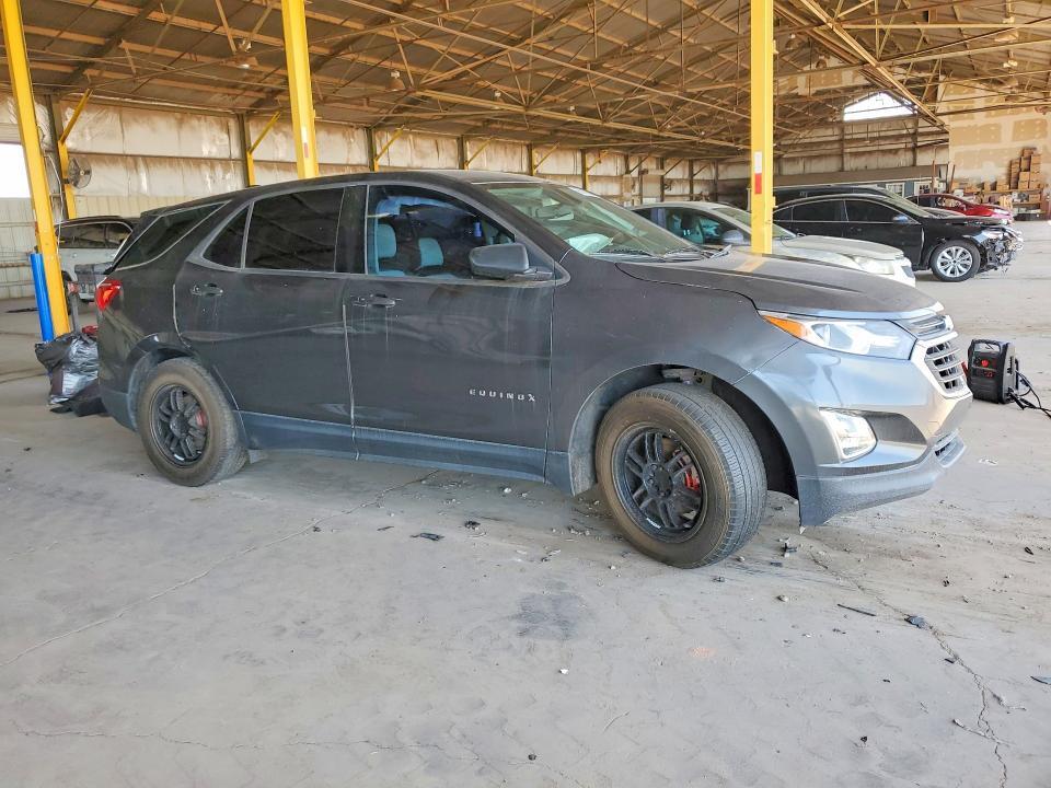 2GNAXHEV3J6264719 2018 CHEVROLET EQUINOX photo no. 4